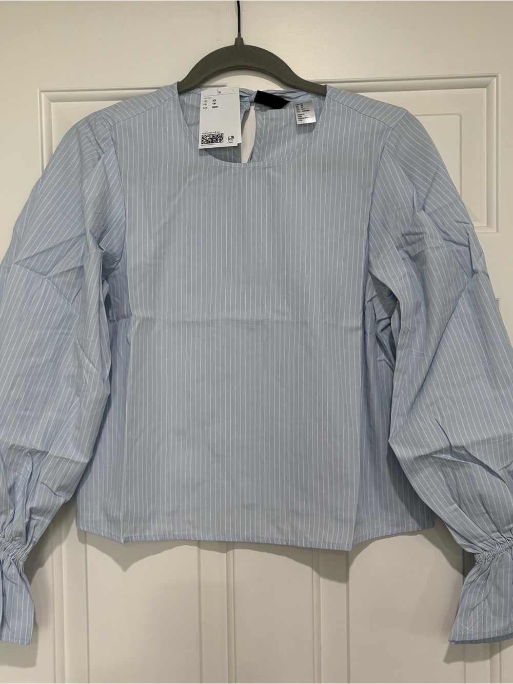 H&M pinstripe puff sleeve top